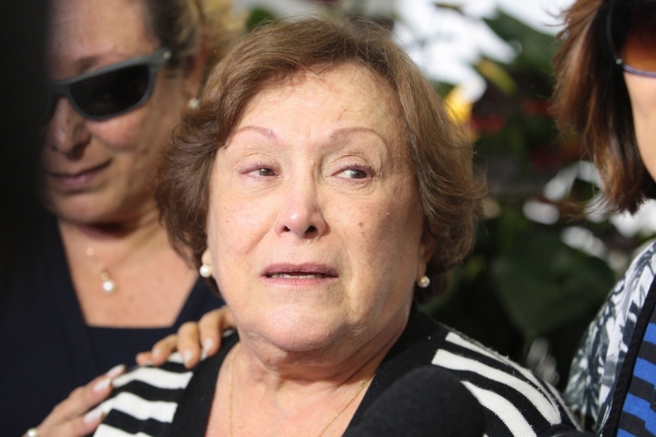 13.mar.2014- Emocionada, Nicette falou sobre a perda do marido, Paulo Goulart, com quem teve um casamento de 60 anos