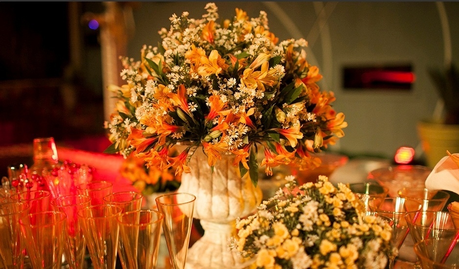 08.mar.2014 - Arranjos de flores decoraram a Festa Flores