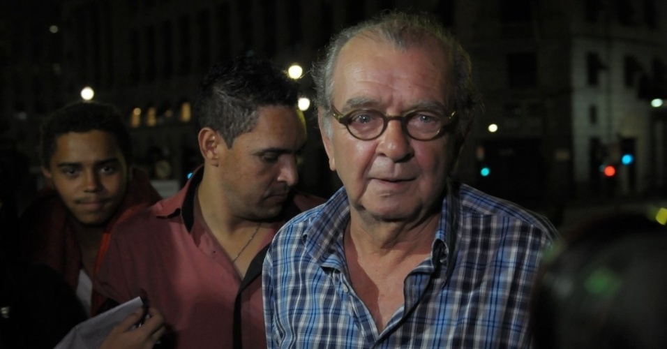 13.mar.2014 - Umberto Magnani no velório de Paulo Goulart no Theatro Municipal, em São Paulo