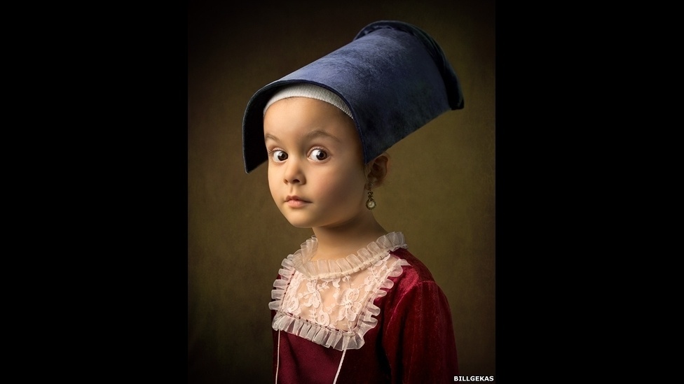 Usando filha de seis anos como modelo, fotógrafo australiano Bill Gekas compôs uma série fotográfica inspirada nos retratos dos "velhos mestres", como Rembrandt, Vermeer e Rafael - © Bill Gekas