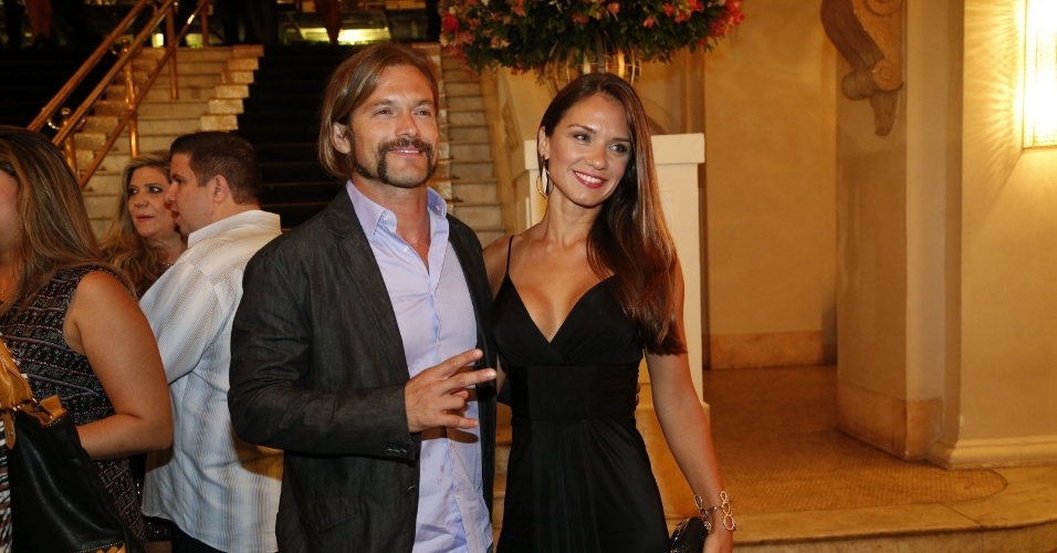 14.mar.2014 - Claudio Heinrich e Cláudia Colpo no aniversário da promoter Carol Sampaio, no Copacabana Palace, no Rio de Janeiro