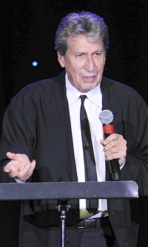 15.mar.2014 - David Brenner durante um de seus shows em Las Vegas, em junho, de 2012