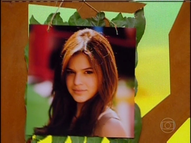 17.mar.2014 - A equipe do "Vídeo Show" preparou uma árvore genealógica de Bruna Marquezine na Globo