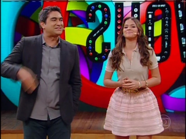 17.mar.2014 - Zeca Camargo entrevistou Bruna Marquezine e relembrou alguns papeis que ela interpretou na Globo
