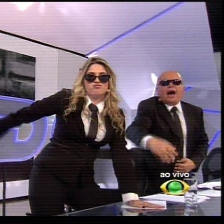 17.mar.2014 - Dani Calabresa dança "Beijinho no Ombro" na estreia do "CQC" - Reprodução/Band - Reprodução/Band