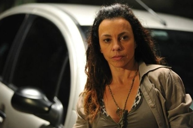 A atriz Carla Marins em cena de "Jogo de Xadrez", de Luis Antonio Pereira - Divulgação