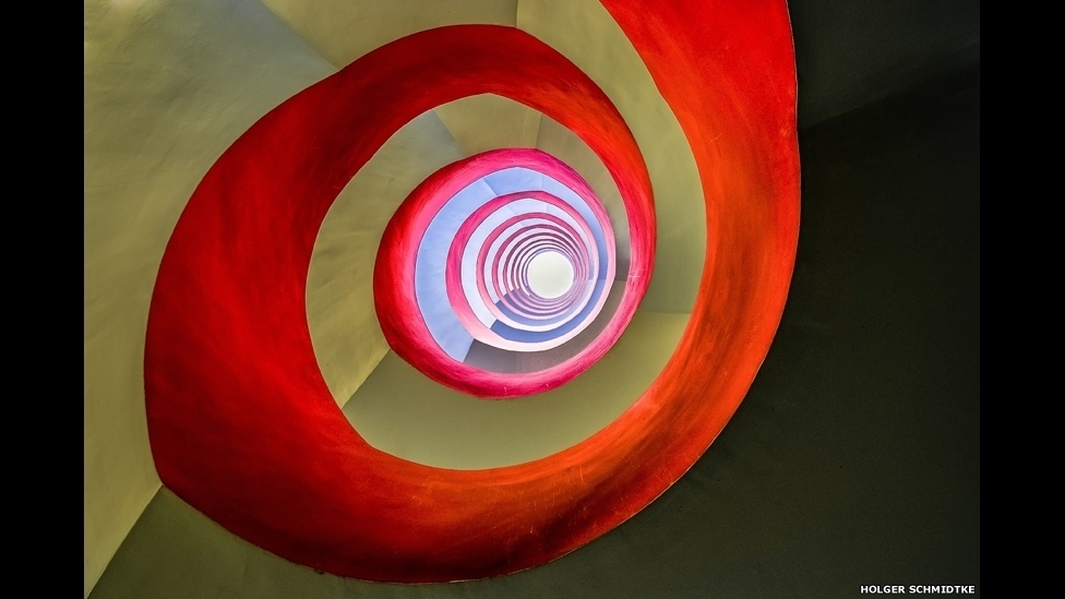 Holger Schmidtke, da Alemanha, venceu na categoria Arquitetura, com uma imagem chamada "Embaixo da Escada" - Divulgação/2014 Sony World Photography Awards