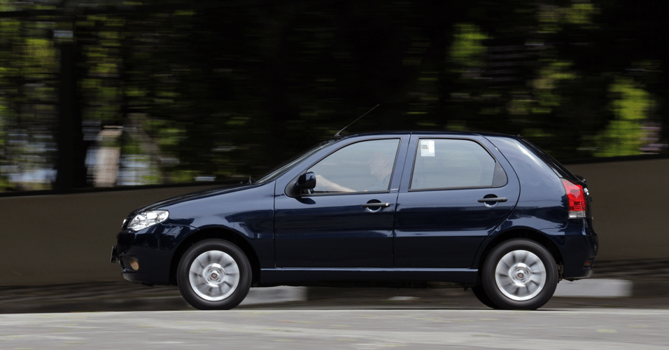 Fiat Palio Fire 1.0 Flex 2014 - Murilo Góes/UOL