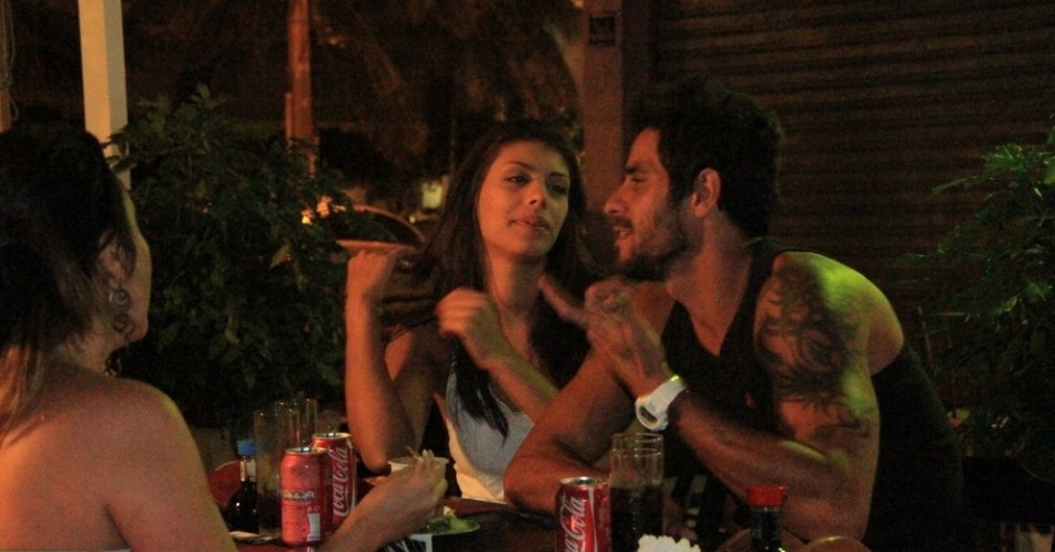 19.mar.2014 - Franciele e Diego jantam no Rio de Janeiro