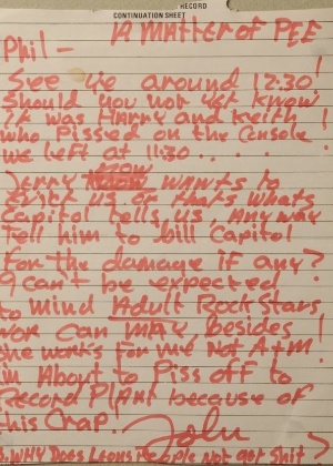 20.mar.2014 - Carta de Lennon na qual culpa Keith Moon por urinar em estúdio vai à leilão - Reprodução