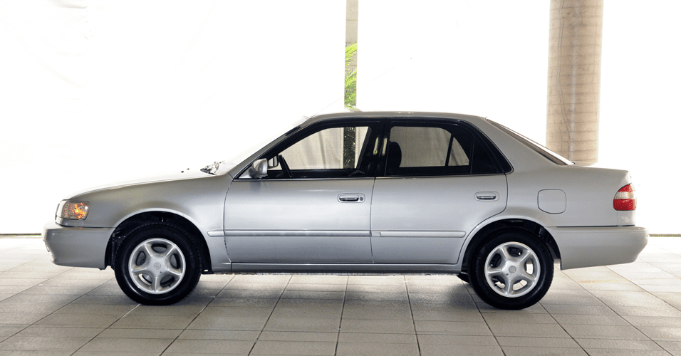 Toyota Corolla XEi 1.8 2002/02 - Murilo Góes/UOL