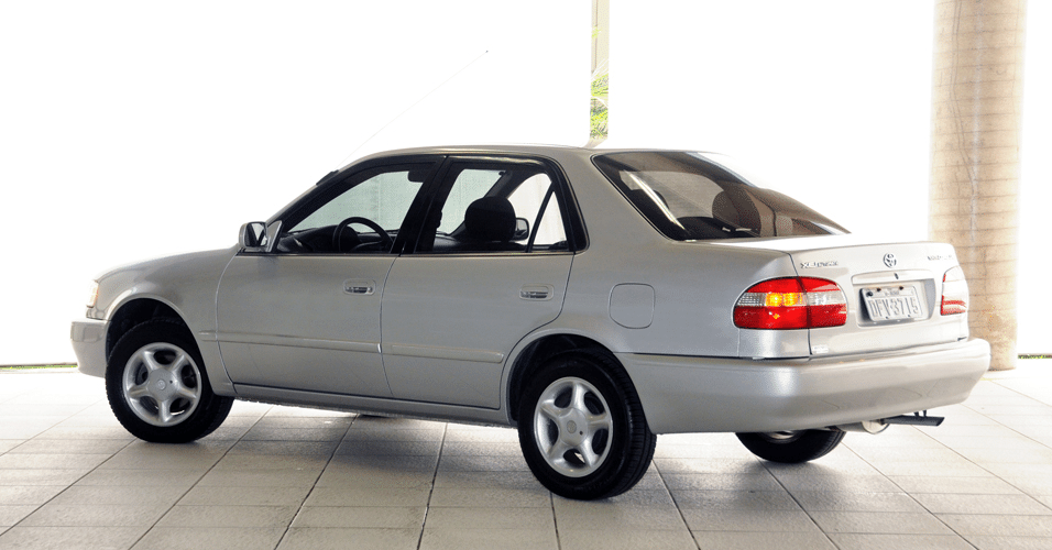 Toyota Corolla XEi 1.8 2002/02 - Murilo Góes/UOL