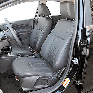 Versão Titanium do Ford New Fiesta já vem de série com os assentos revestidos em couro   - Murilo Góes/UOL
