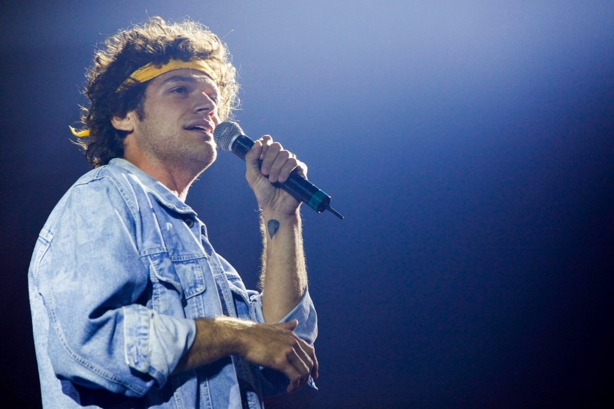 24.mar.2013 - Emilio Dantas interpreta Cazuza em aula-show no teatro do Sesi, em São Paulo - Marcos Ribas/Foto Rio News