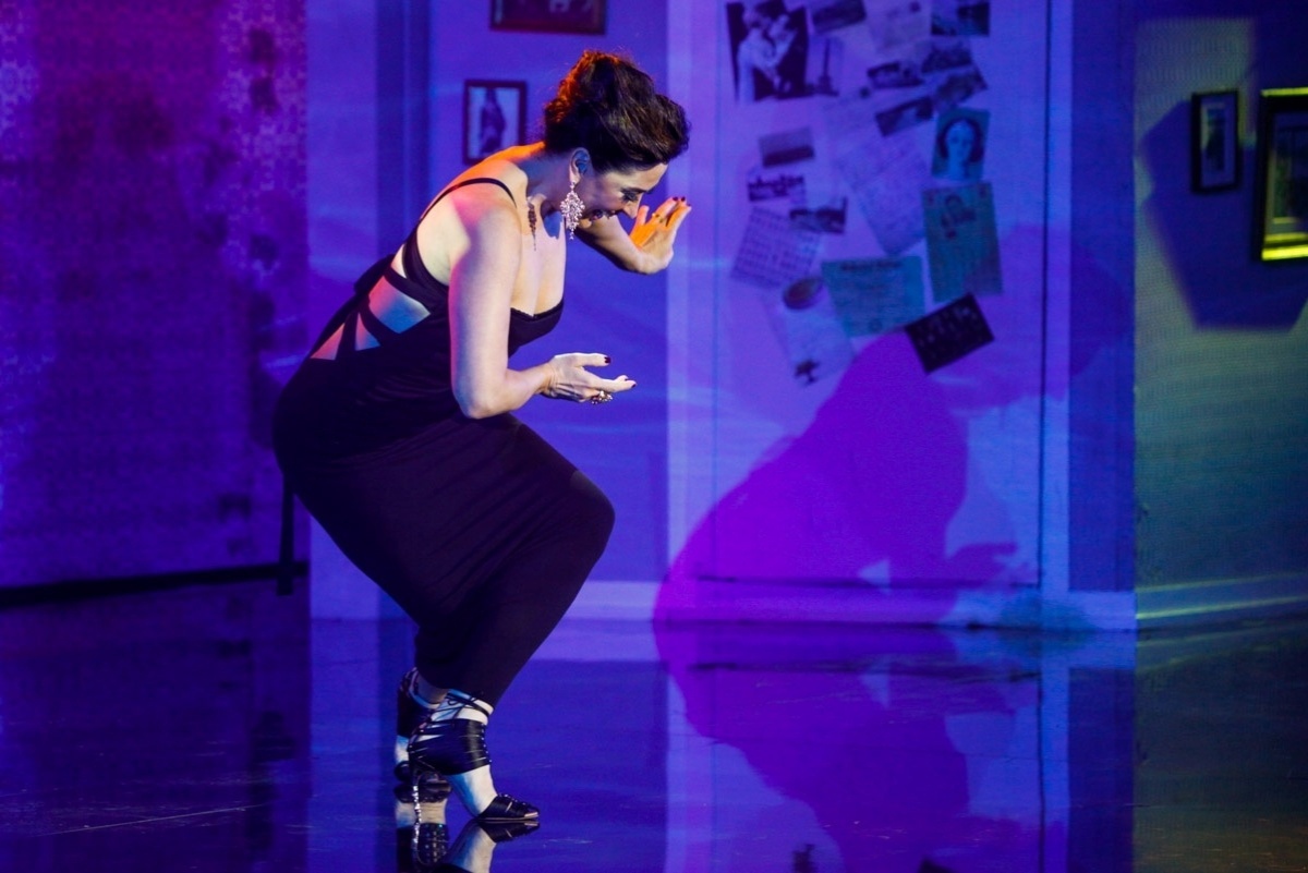 24.mar.2014 - Cláudia Raia participa de aula-show no teatro Sesi em São Paulo ao lado de atores que fizeram grandes musicais, como "O Fantasma da Ópera", "A Bela e a Fera", "Tim Maia", "A Noviça Rebelde", entre outros. O encontro foi uma homenagem ao teatro musical - Marcos Ribas/Foto Rio News