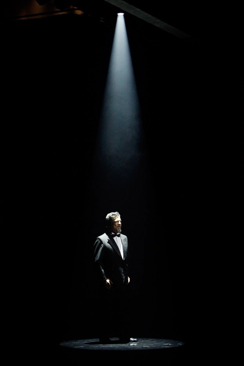 24.mar.2014 - Marcos Tumura participa de aula-show no teatro Sesi em São Paulo ao lado de atores que fizeram grandes musicais, como "O Fantasma da Ópera", "A Bela e a Fera", "Tim Maia", "A Noviça Rebelde", entre outros. O encontro foi uma homenagem ao teatro musical - Marcos Ribas/Foto Rio News