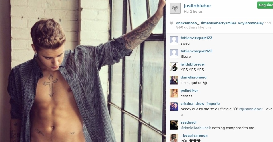25.mar.2014- Aos 20 anos, Justin Bieber exibe novas tatuagens pelo corpo em foto publicada no Instagram nesta terça-feira. Apesar da pouca idade, o cantor tem mais de 20 desenhos espalhados pelo corpo