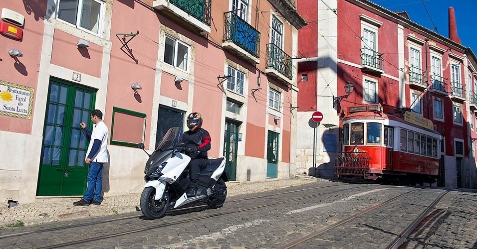 Yamaha TMax 530 - Tozé Canaveira/Infomoto