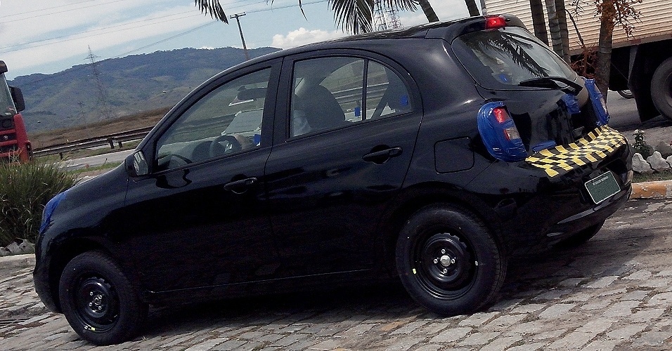 Flagra do novo Nissan March - Denis Ramos Alves/UOL