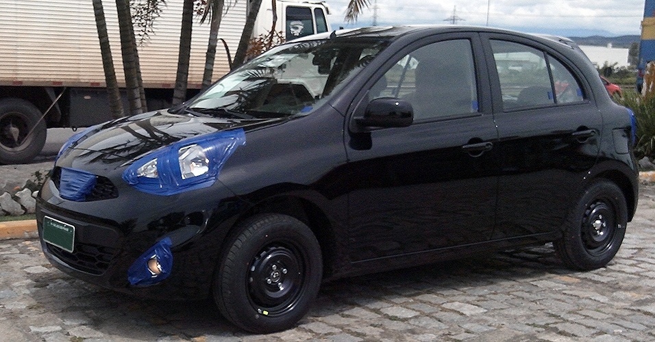 Flagra do novo Nissan March - Denis Ramos Alves/UOL