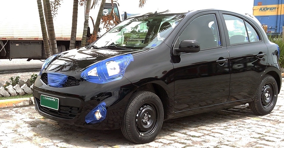 Flagra do novo Nissan March - Denis Ramos Alves/UOL