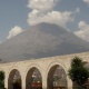 MISTI (AREQUIPA): Terra de Mario Vargas Llosa e dona de lindas contruções coloniais, Arequipa é um dos principais destinos turísticos do Peru. Além disso, a cidade está situada à sombra do vulcão Misti (5.820 metros de altura). Apesar de ativo, ele é escalado por muitos turistas aventureiros que visitam a região. Não houve erupções que ameaçaram os entornos do Misti recentemente - Marcel Vincenti/UOL