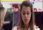 Angela fala sobre briga com Marcelo: "Ele fica voltando no assunto" - Reprodução/TV Globo