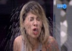 No dia de seu aniversário, Vanessa é atacada com chuva de arroz - Reprodução/TV Globo