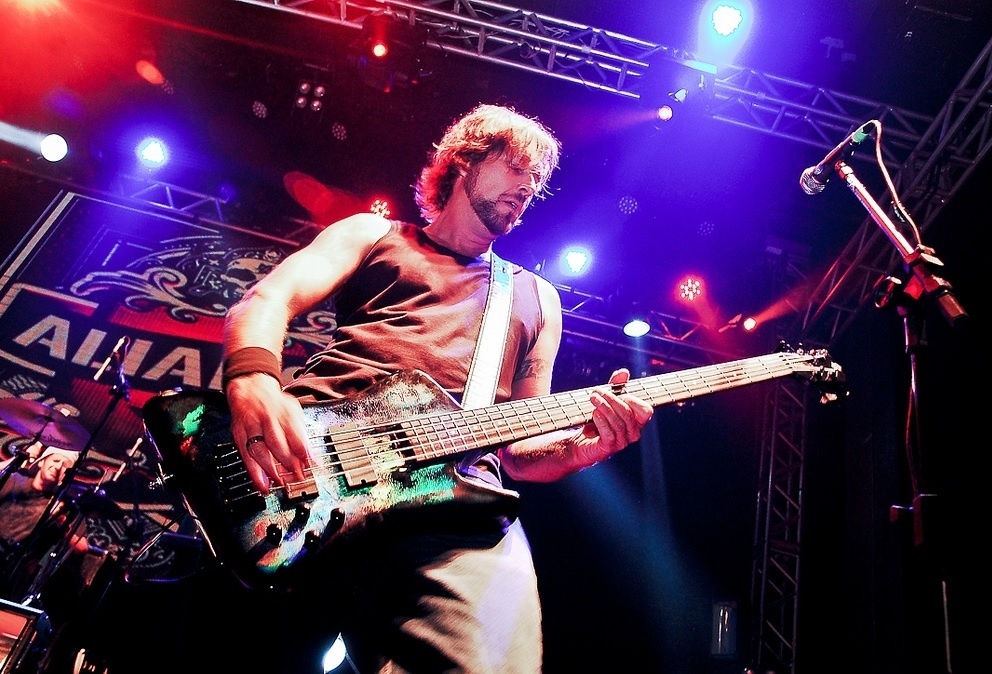 Baixista da banda de rock Aliados - Ricardo Ferreira/Divulgação