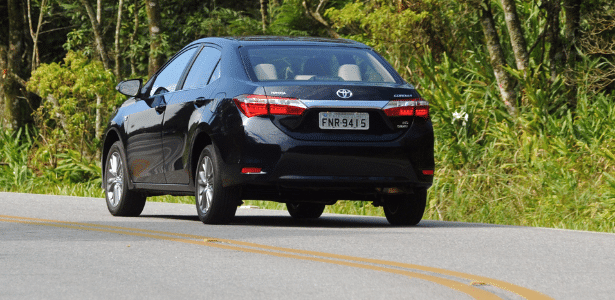 Toyota Corolla Altis 2015 - traseira - Murilo Góes/UOL - Murilo Góes/UOL