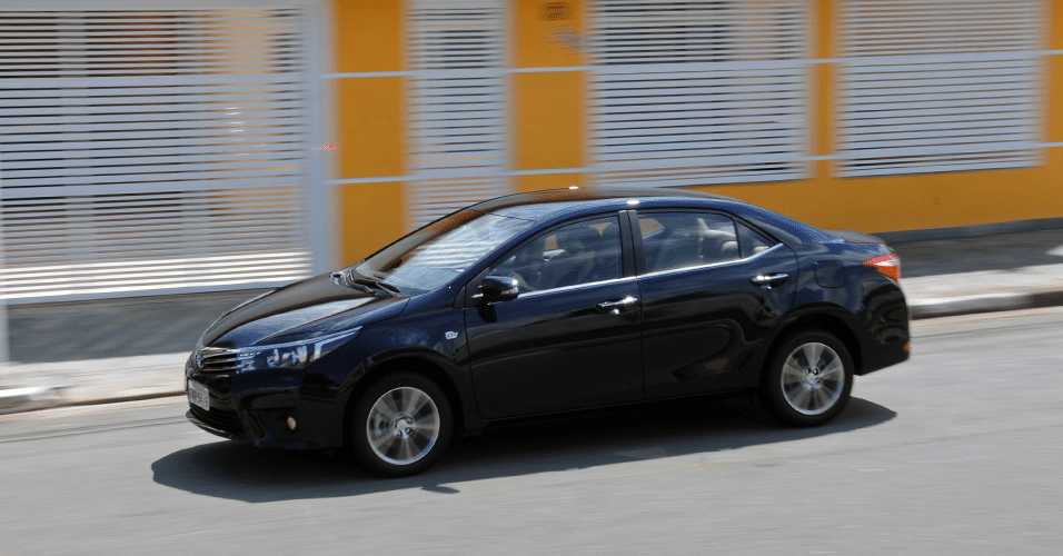 Toyota Corolla Altis 2015 - Murilo Góes/UOL
