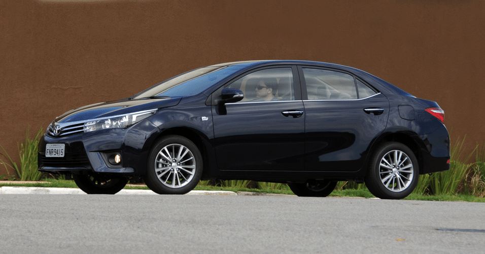Toyota Corolla Altis 2015 - Murilo Góes/UOL