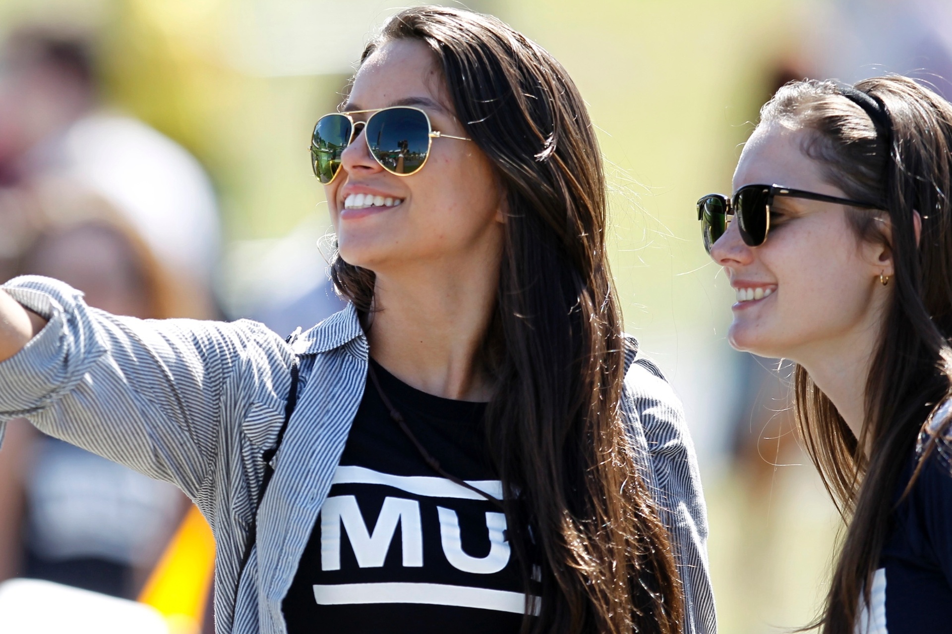 05.abr.2014 - Fãs do Muse aguardam show da banda no Lollapalooza 2014, no Autódromo de Interlagos, em São Paulo - Reinaldo Canato/UOL