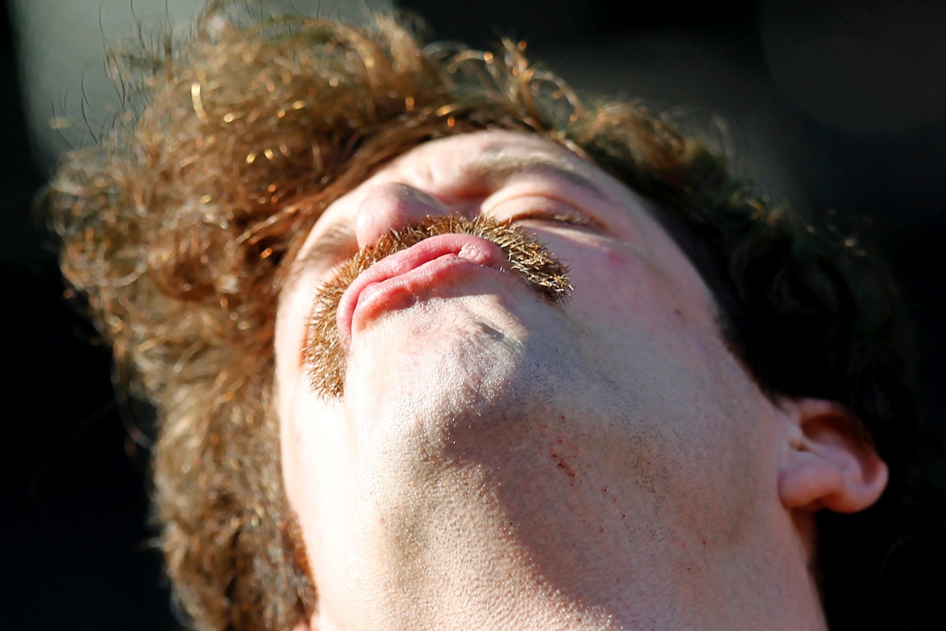 05.abr.2014 - Guitarrista da banda de Julian Casablancas se apresenta no Lollapalooza 2014 no Autódromo de Interlagos, em São Paulo - Reinaldo Canato/UOL