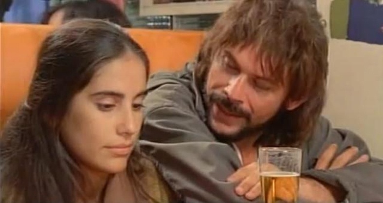 1986 - Os atores José Wilker e Glória Pires em cena do filme "Besame Mucho", no antigo bar Riviera, em São Paulo