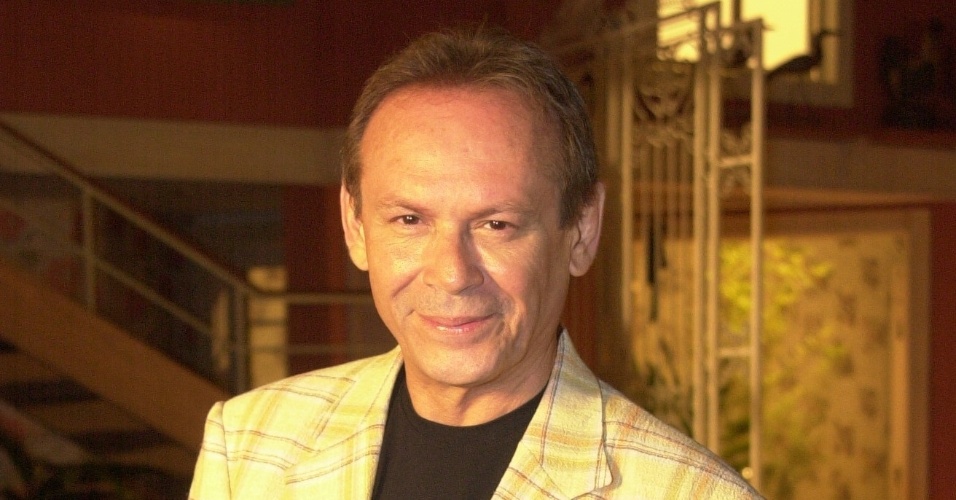 2004 - Zé Wilker como um de seus personagens mais populares, Giovanni Improtta, dono do bordão "Felomenal" na novela "Senhora do Destino"