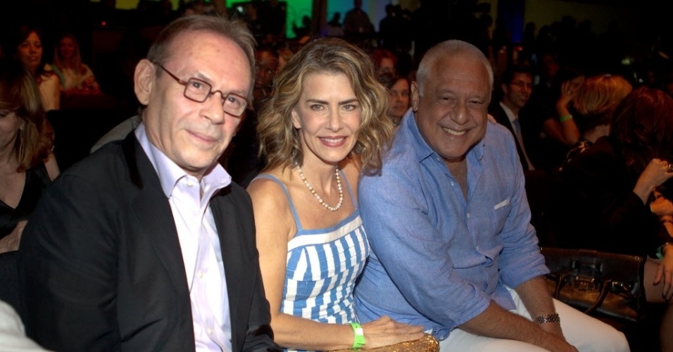 2012 - José Wilke com os colegas de emissora Maitê Proença e Antônio Fagundes, em evento de lancamento da programacao da Rede Globo