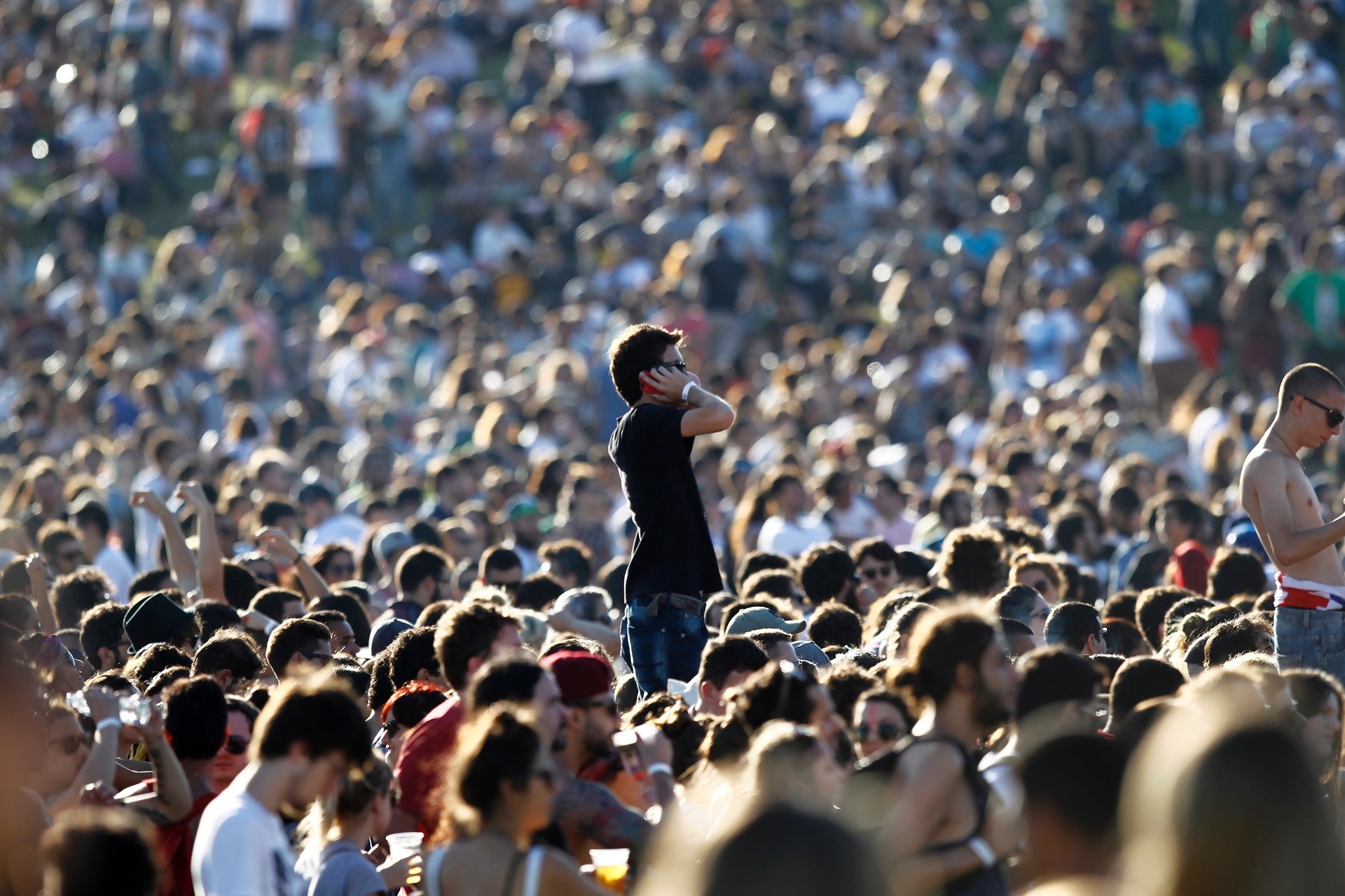 05.abr.2014 - Fãs no show do Julian Casablancas no Lollapalooza 2014 no Autódromo de Interlagos, em São Paulo - Reinaldo Canato/UOL