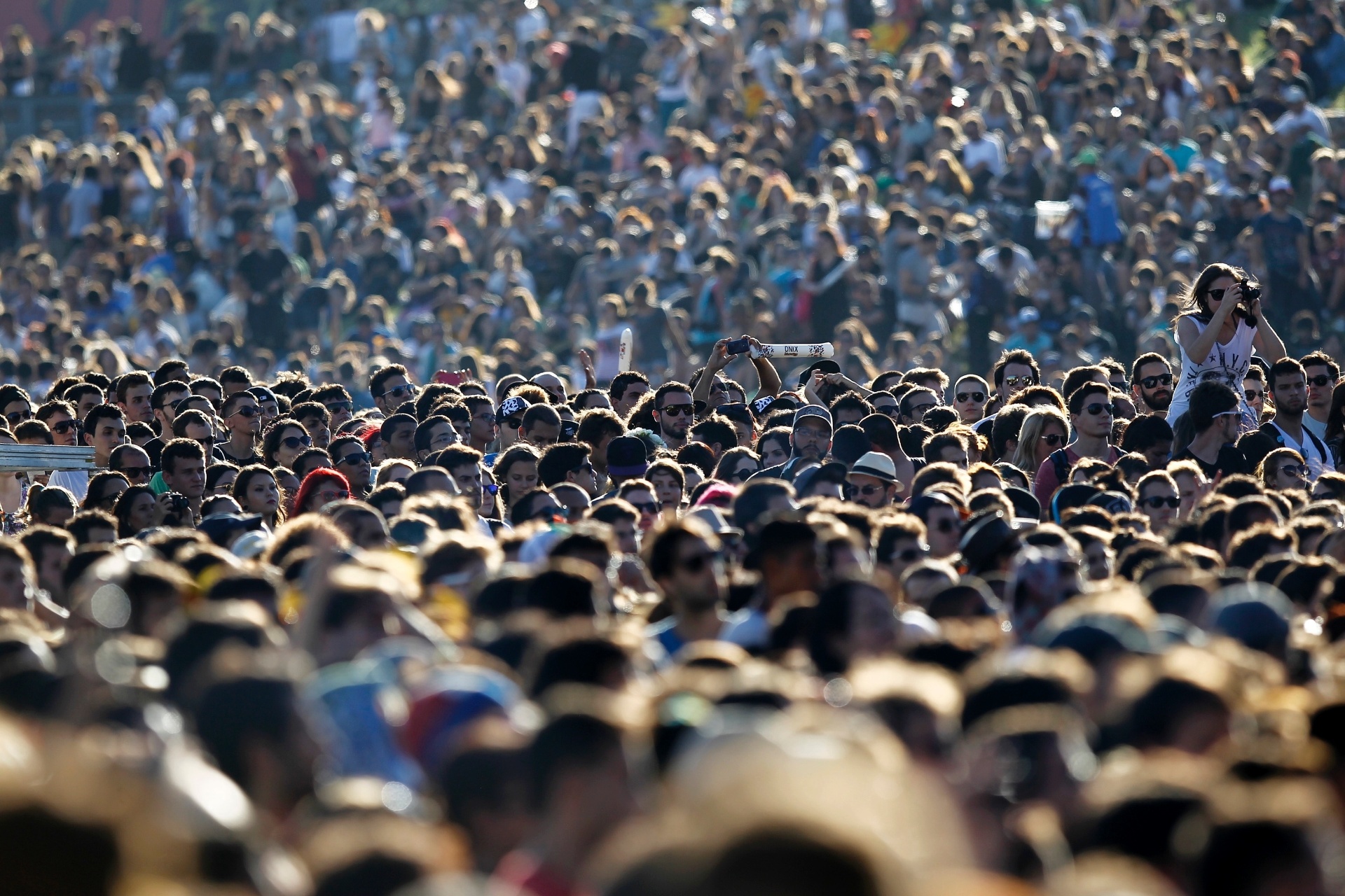 05.abr.2014 - Fãs no show do Julian Casablancas no Lollapalooza 2014 no Autódromo de Interlagos, em São Paulo - Reinaldo Canato/UOL