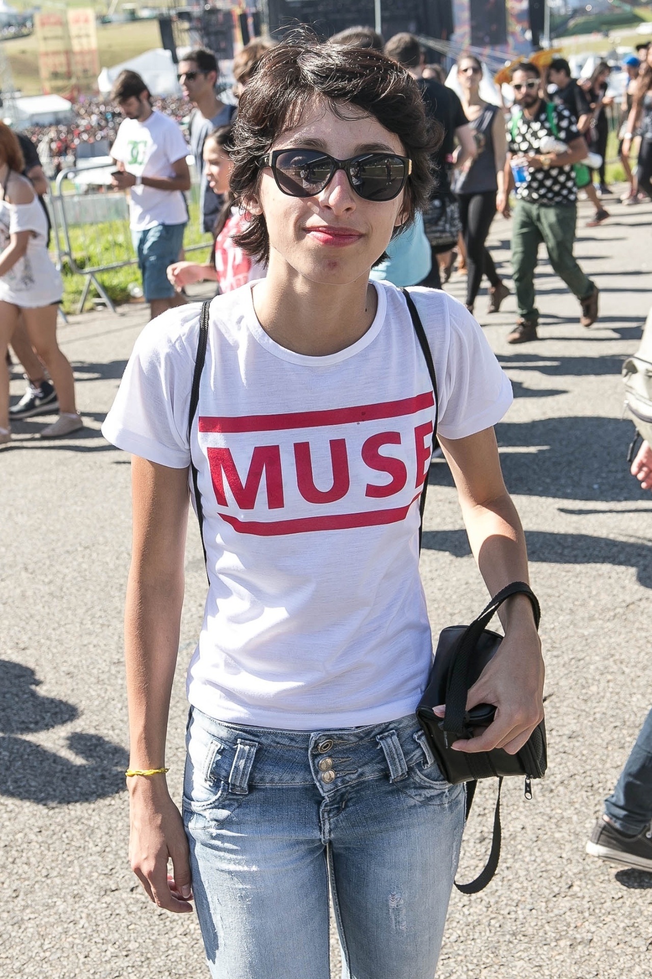 05.abr.2014 - Fãs do Muse aguardam show da banda no Lollapalooza 2014, no Autódromo de Interlagos, em São Paulo - Rodrigo Capote/UOL