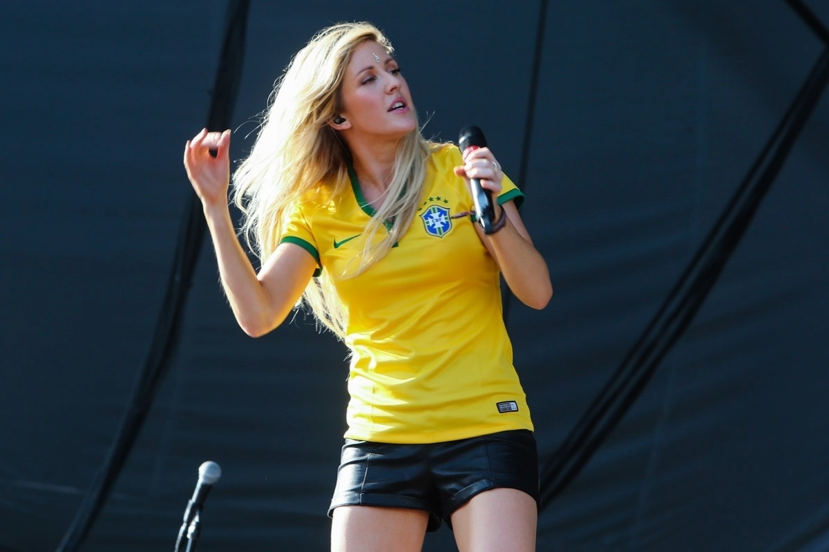 6.abr.2014 - Ellie Goulding se apresenta no segundo dia do Lollapalooza 2014, no Autódromo de Interlagos, em São Paulo - Manuela Scarpa/Photo Rio News