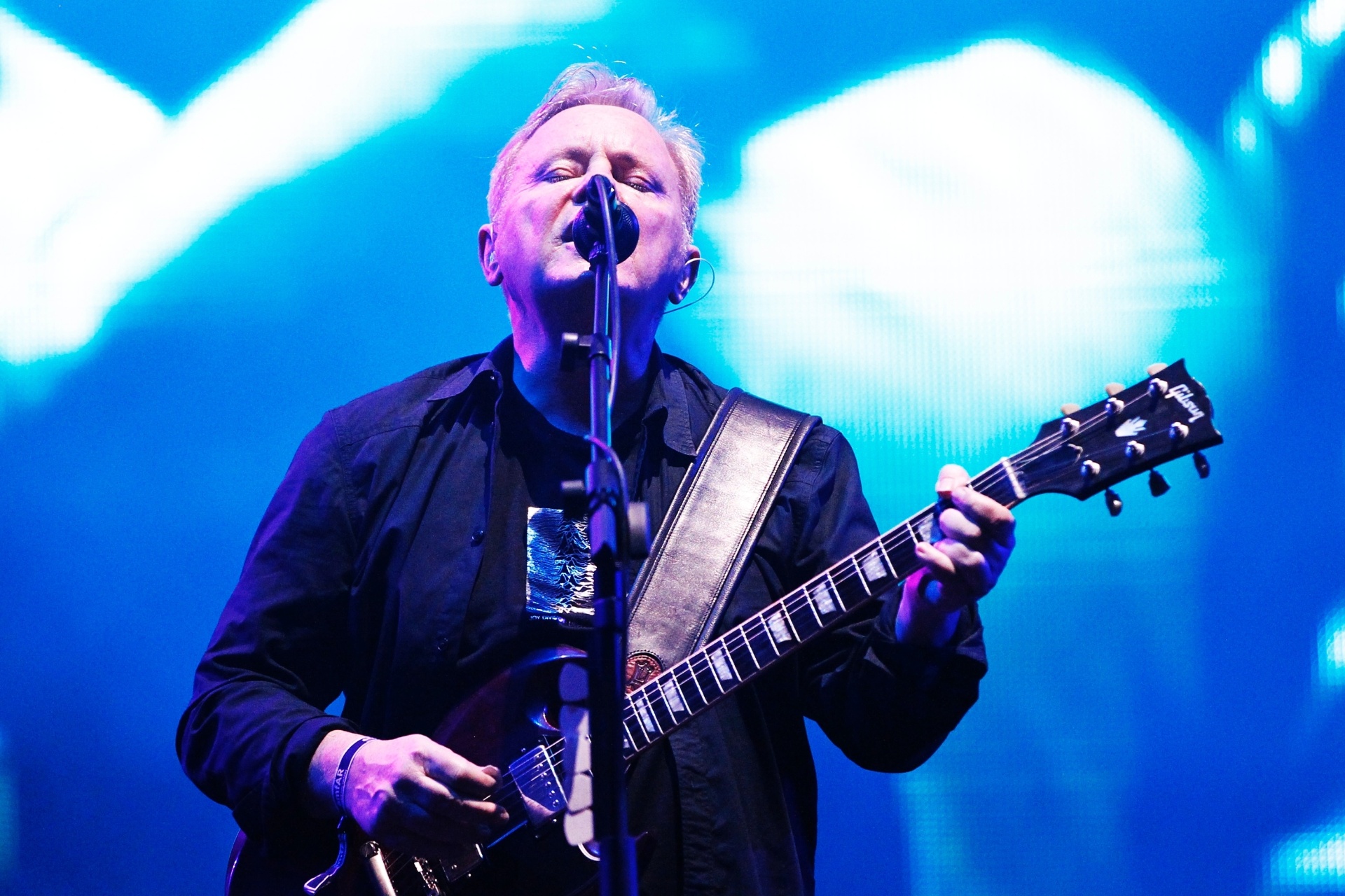 6.abr.2014 - O New Order se apresenta no segundo dia do Lollapalooza 2014 no Autódromo de Interlagos, em São Paulo - Reinaldo Canato/UOL