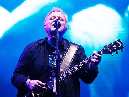 O New Order se apresenta no Lollapalooza 2014 no AutĂłdromo de Interlagos, em SĂŁo Paulo - Reinaldo Canato/UOL