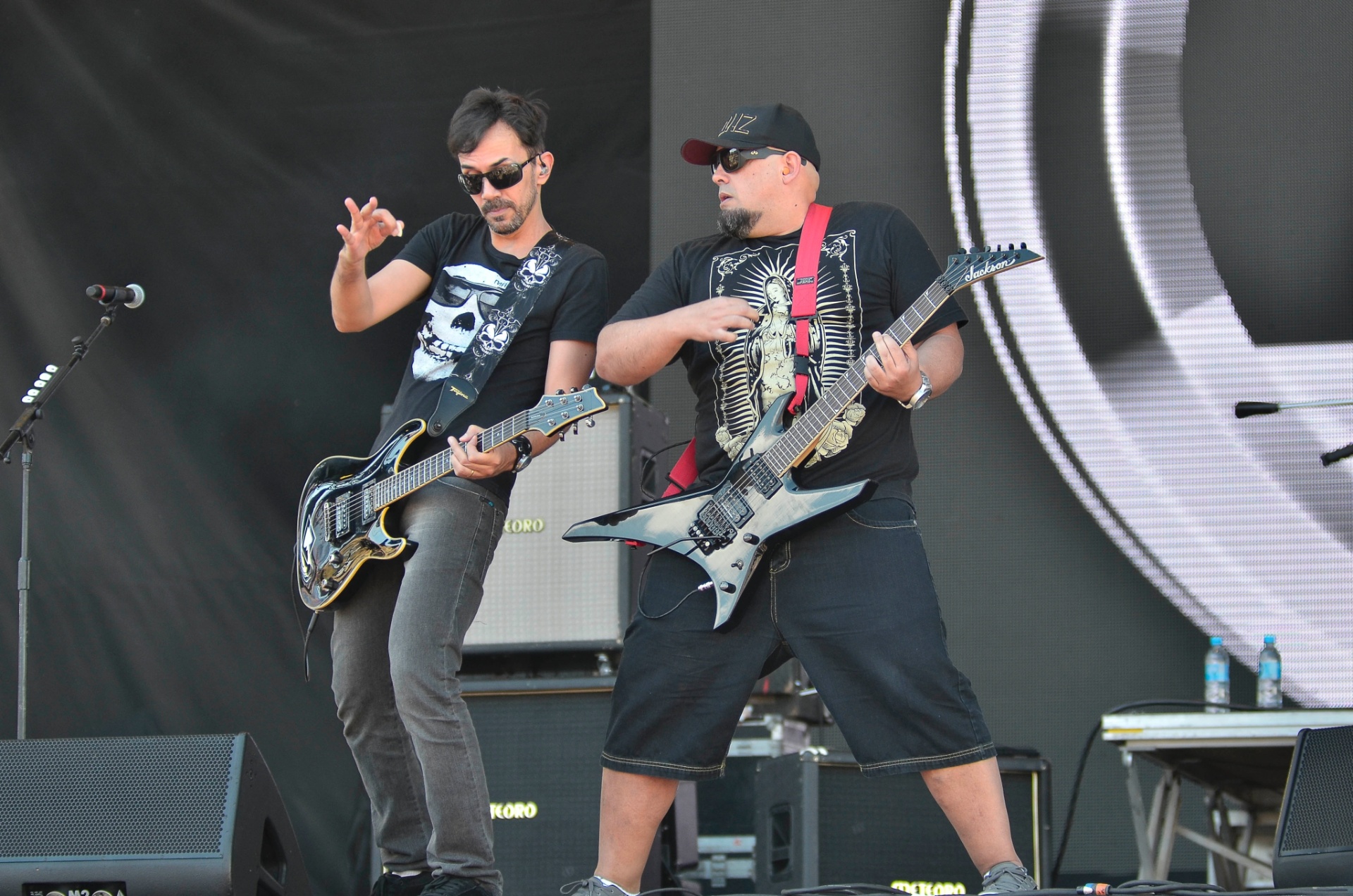 6.abr.2014 - Raimundos se apresentam no segundo dia do Lollapalooza 2014 no Autódromo de Interlagos, em São Paulo - Levi Bianco/Brazil Photo Press