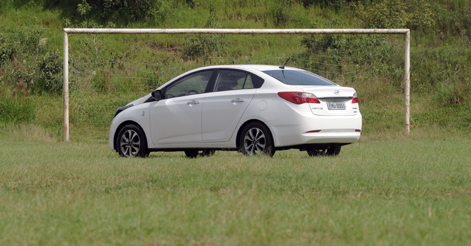 Hyundai HB20S 1.6  A/T Edição Copa do Mundo FIFA - Murilo Góes/UOL