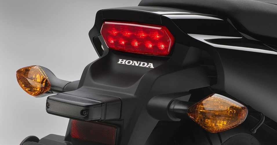 Honda CTX 700N - Divulgação