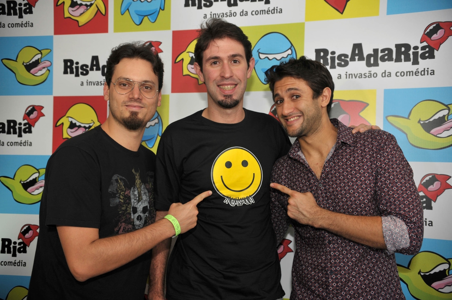 8.abr.2014 - O grupo Barbixas, Daniel Nascimento, Anderson Bizzocchi e Elidio Sanna participam de abertura do Risadaria 2014. O evento acontece em São Paulo - Divulgação