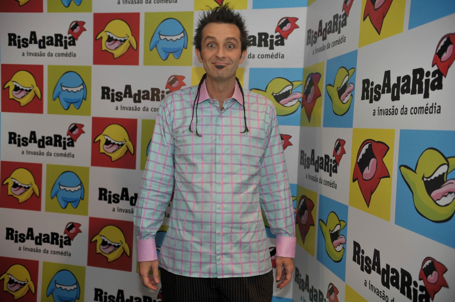 8.abr.2014 - O humorista  Marcio Ballas vai à estreia do Risadaria 2014 - Divulgação