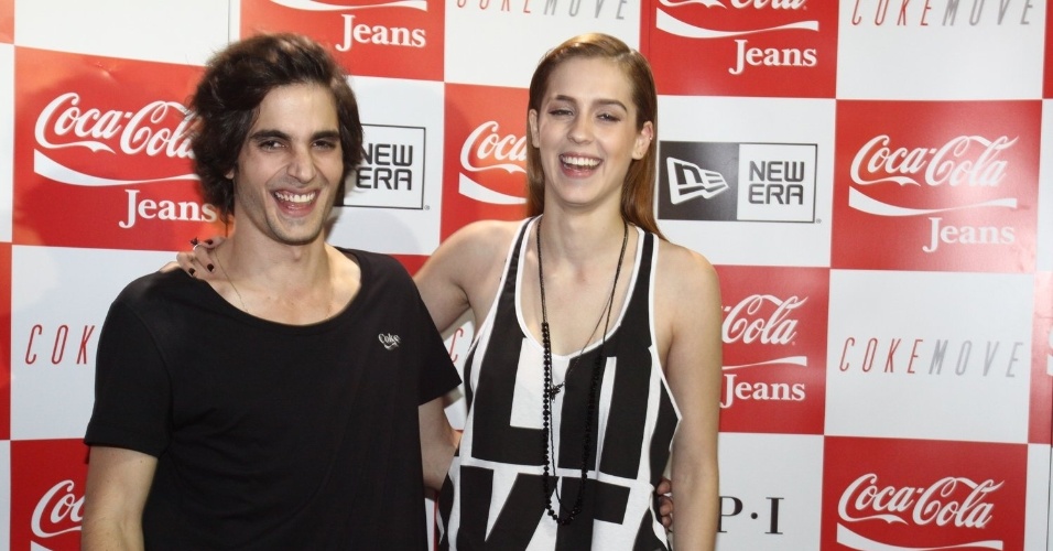 9.abr.2014 - Fiuk e Sophia Abrahão no backstage da Coca-Cola Jeans, no Fashion Rio