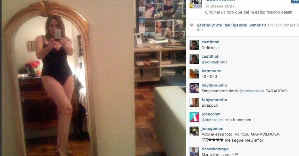 Quando Sônia Abrão postou essa foto "sensualizando" de maiô em seu Instagram, ela não imaginava que teria tamanha repercussão. A imagem tornou-se meme e a apresentadora, que levou tudo na brincadeira, teve que dar várias entrevistas explicando a situação